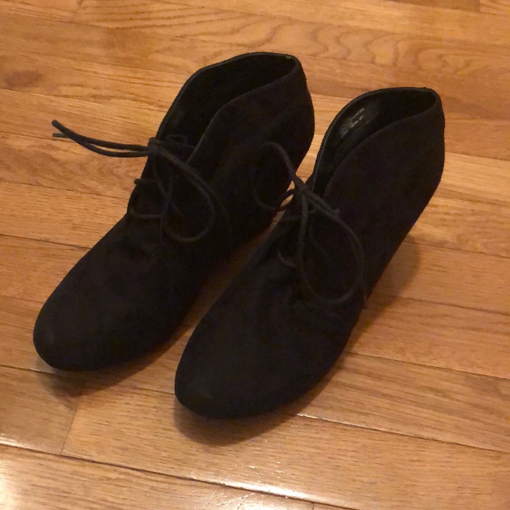 Target, Toms knock-off heeled bootie